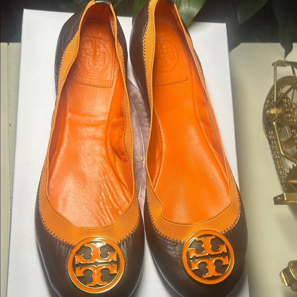 Tory Burch Brown and Orange Flats NWOT negotiable!! - Picture 2 of 5